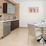 Family 3br Townhouse W Pool Terrace * Alvor