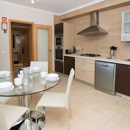 Family 3br Townhouse W Pool Terrace *