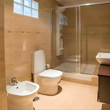 Family 3br Townhouse W Pool Terrace Holiday home