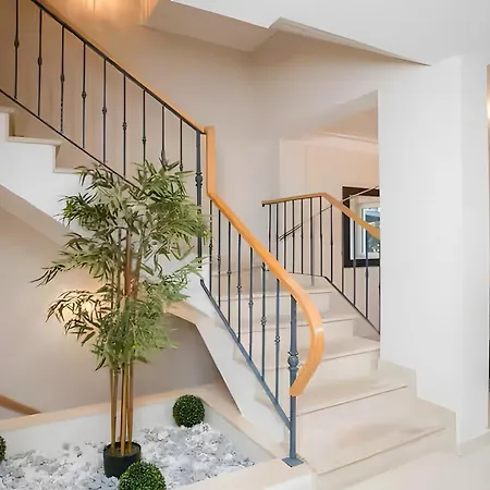 Family 3br Townhouse W Pool Terrace Alvor